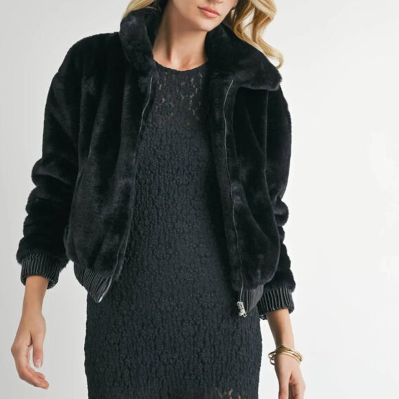 NWT Sage The Label - Vegan Black Fur Zip Up Jacket - Size Small - Picture 2 of 8